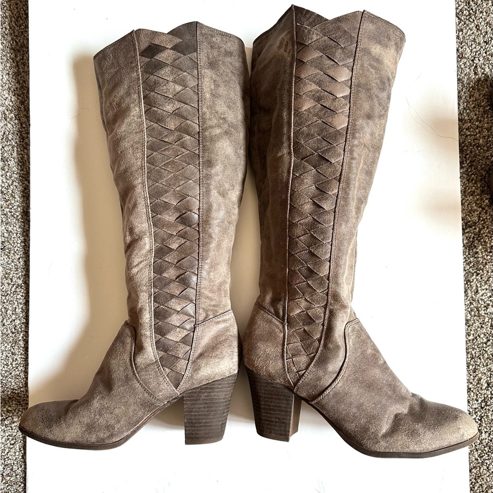 Fergaliscious CALLY Boot Size 8